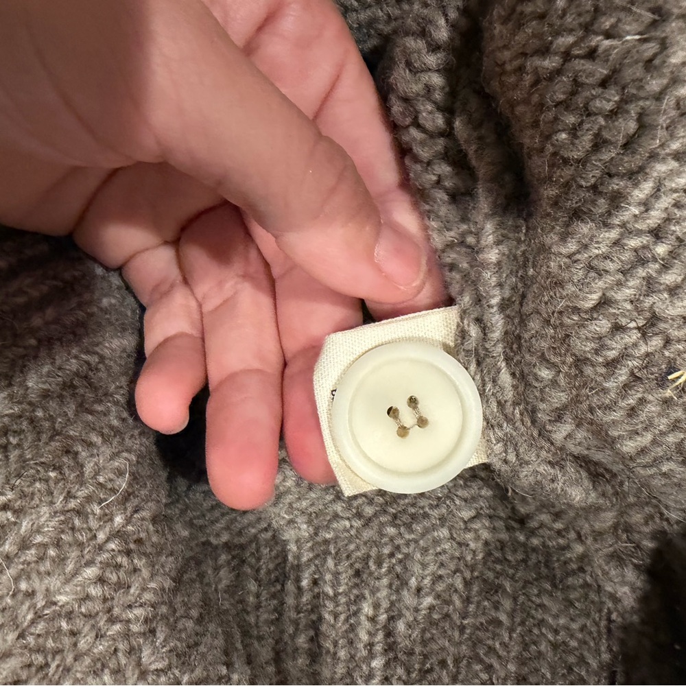 Babaa no11 wool Cardigan Sweater - Picture 5 of 6